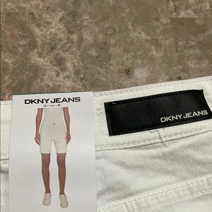 DKNY White Jeans Sleek Modern Style